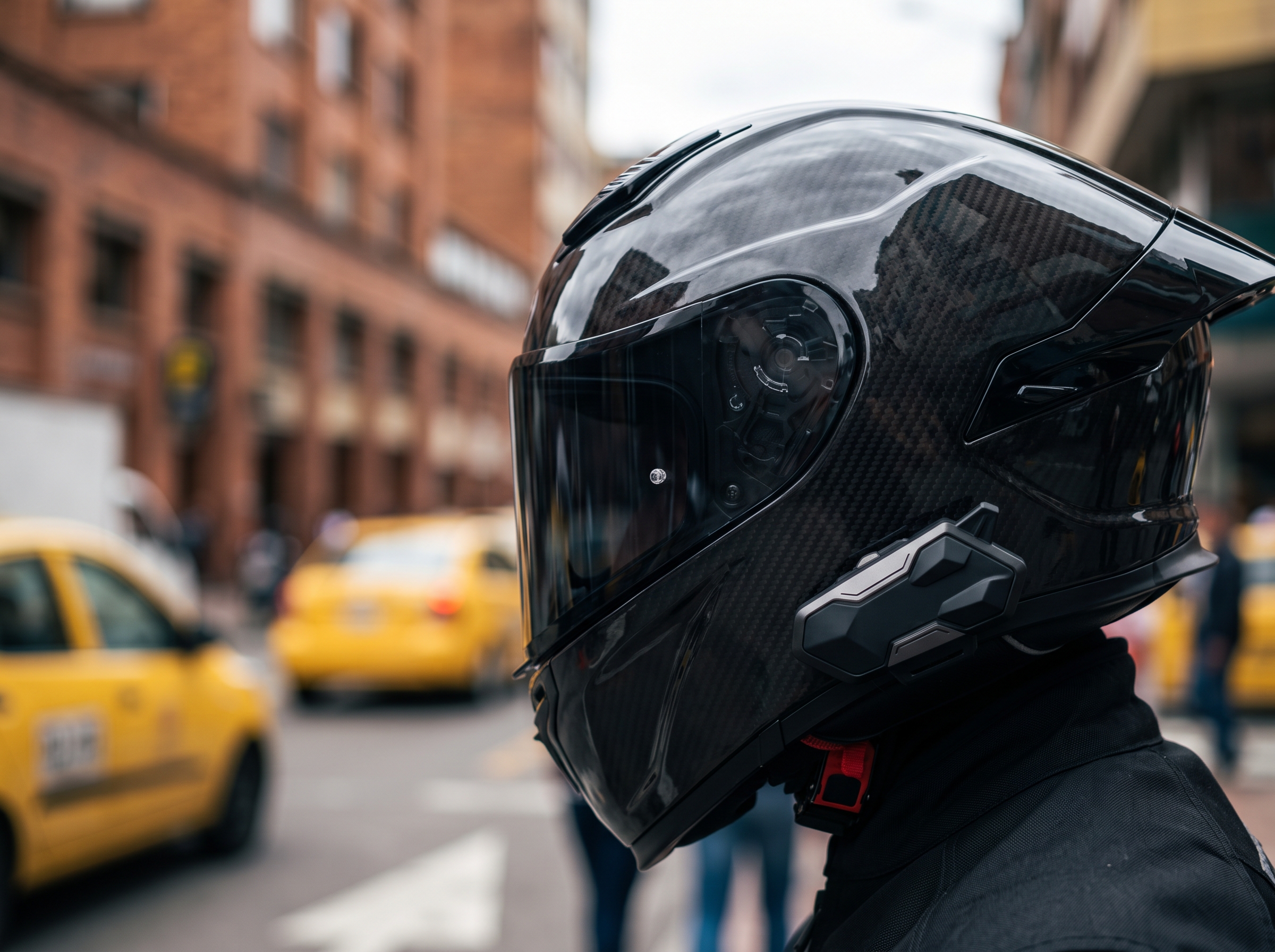 Descubre los mejores intercomunicadores para moto en Colombia